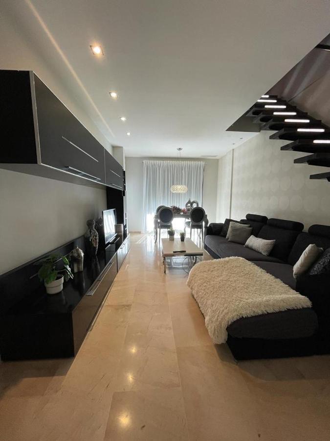 Penthouse In Elche Leilighet Eksteriør bilde